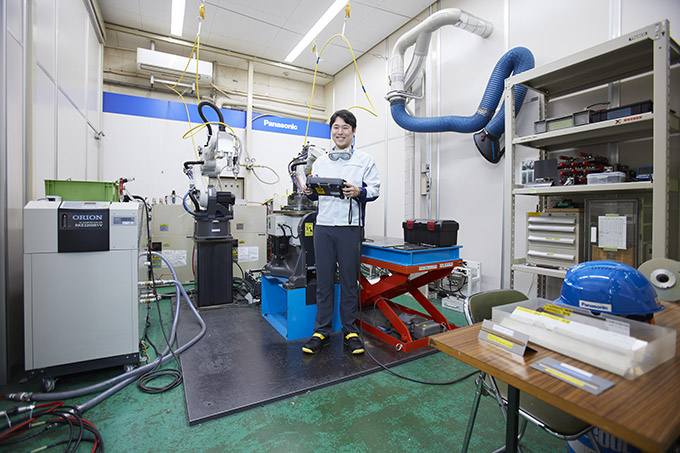 未知の領域を解き明かし、レーザの可能性を拓きたい。